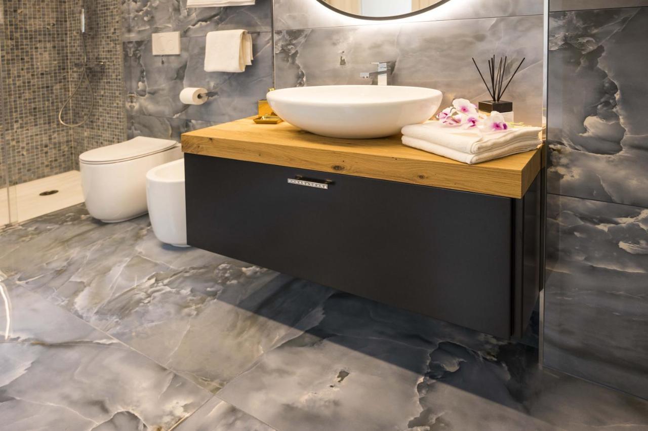 Vipverona Luxury Apartment - Royal Welcome المظهر الخارجي الصورة